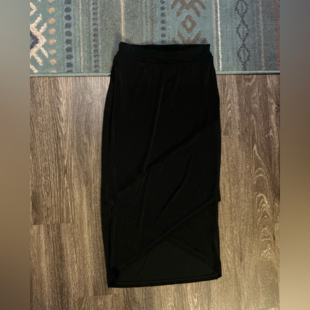 Travelers by Chicos Tulip Hem Maxi Skirt Black Women's size Small 4